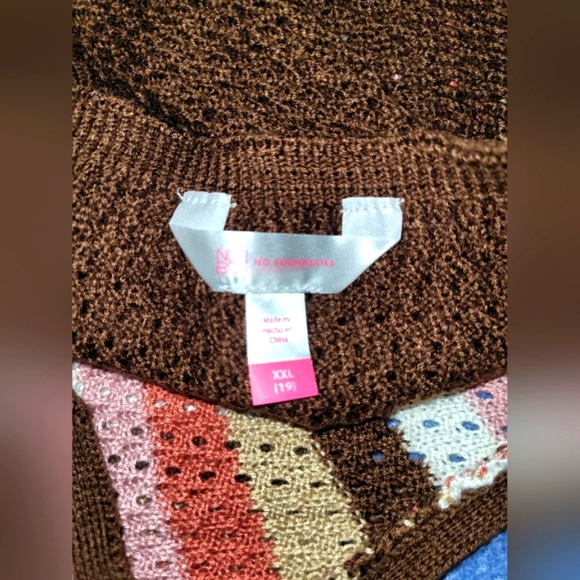 Haltertop & Jeans Bundle - Picture 4 of 10